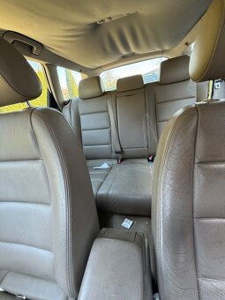 Audi A4 AVANT 2002 - 8