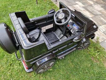 Elektrické autíčko Mercedes - 8