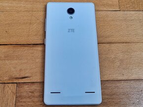 ZTE Blade A521 + powerbanka + mikro SD - 8