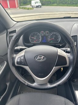 Prodám Hyundai i30 CW 2008 - 8