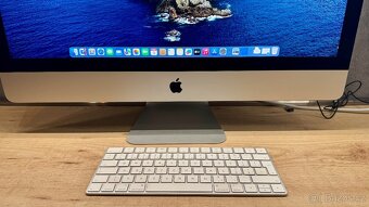 iMac Retina 5K, 27-inch, 2017, 4.2GHz Intel Core i7 - 8