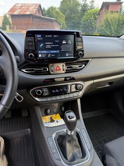 Hyundai i30 1.6 crdi 85kW 2021 - 8