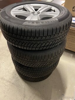 Originální sada ALU AUDI Q7 18" se zimními pneumatikami - 8