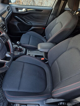 Ford focus STline 2.0 kombi - 8