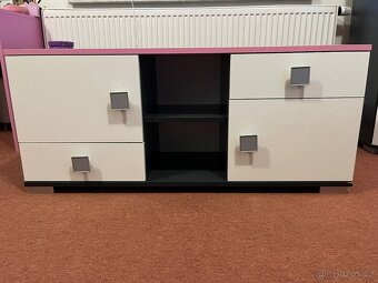 skříňky komplet - 8