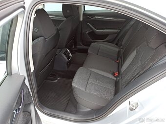 ŠKODA OCTAVIA 2.0TDI DSG 1.MAJ ZÁRUKA - 8