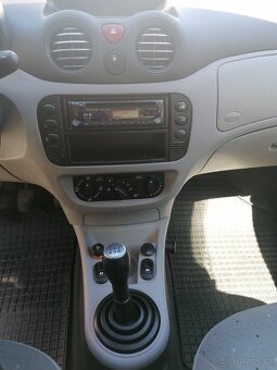 Citroen C3, rok 2003, 1.4I benzín - 8