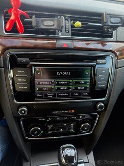 Škoda Superb 2.0 TDi 125kw DSG combi - TOP výbava - 8
