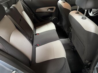 Chevrolet Cruze 1.6i , 91 kW benzín, 2011 - 8