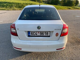Škoda Octavia - 8