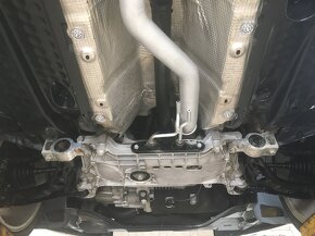 VW TIGUAN 2.0Tdi 4Motion R-line 125kW - REZERVACE - 8