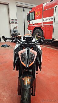 KTM SuperDuke 1290R 2019 - 8