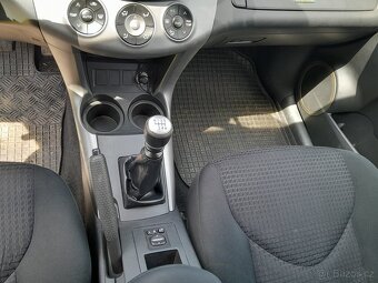 Toyota rav4 - 8