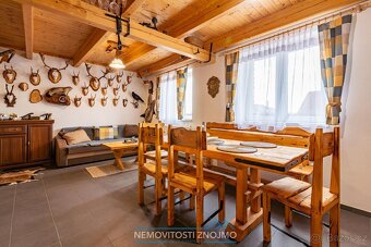 Apartmánový dům s lisovnou, vinným sklepem, venkovní pergolo - 8