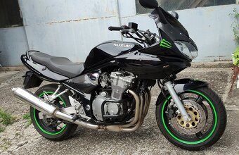 Suzuki Bandit 600 - 8