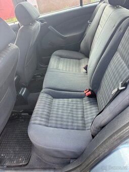 Škoda Octavia Combi 1.9 TDi 66kw rv-4/2004 STK 6/2026 - 8