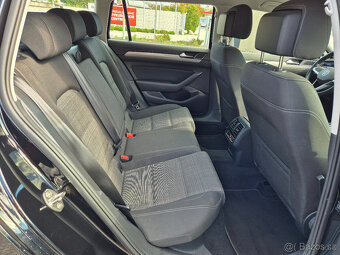 Volkswagen Passat Variant 2.0 TDI EVO Business DSG, 1.majite - 8