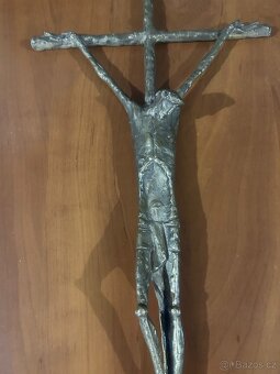 Umělecký bronzový kříž E. Huber Rakousko, 1983 - 8