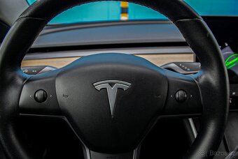 Tesla Model 3 Long-Range Dual Motor AWD - 8