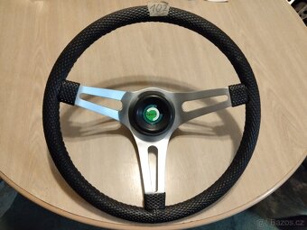 SPORTOVNÍ VOLANT ŠKODA,TRABANT ZRENOVUJI-OBŠIJI-PRODÁM - 8