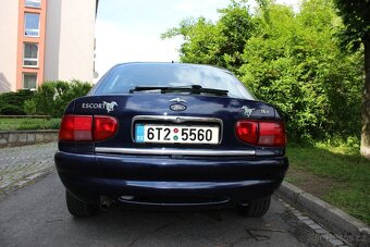 Ford Escort 1.6 16V benzín 65 kw - 8
