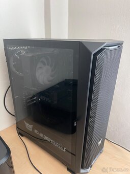 V ZÁRUCE AlzaPC i5 / RTX4060 / 32GB RAM / 1TB SSD - 8