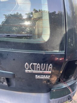 Škoda Octavia 1 Combi Kufr 9750 - 8