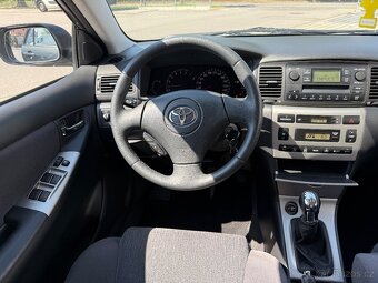 Toyota Corolla 1,4 VVT-i benzin 71kW r.v.2004 - 8