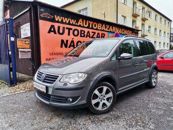 Volkswagen Touran 1.4TSi 103kw Cross 7míst - 8