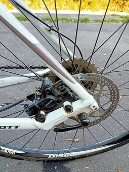 Prodám pěkné trekingové kolo - 8