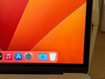 MacBook Pro 15“ 2017 2.8Ghz i7 Silver, Krásný stav - 8