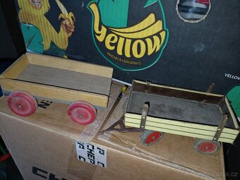 Starý plechových vláček a vlečky - 8