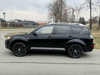 Mitsubishi Outlander 2.0 DI-D 4x4 7-MÍST +Najeto 202TKM+ - 8