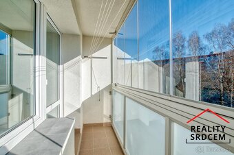 Pronájem moderního bytu 1+kk s lodžií, 27 m2, ul. Výškovická - 8