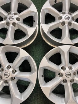 6x114,3 R17 Originál Alu Nissan Navara - ET 30 - 8