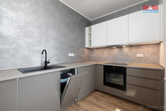 Prodej bytu 2+1, 54 m², Ostrava, ul. Sokolovská - 8