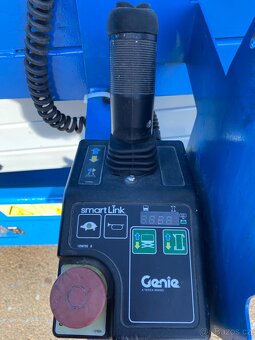 Pracovní nůžková aku plošina Genie GS 3246 nový model - 8