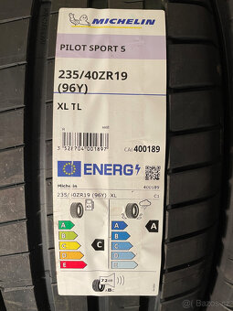 NOVÉ MICHELIN PILOT SPORT 5 235/40/19 96Y XL FR DOT2024 - 8