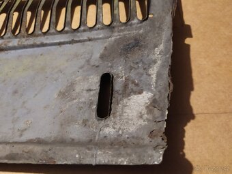 Zadní čelo Škoda 100 - 8