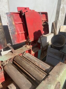 Jaroma - srovnávačka s protahem - 8