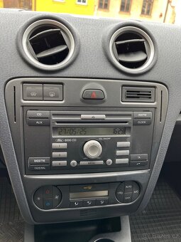 Ford Fusion 1.4 16V benzin - 8