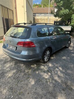 Volkswagen Passat B7 103kw šedá barva - 8