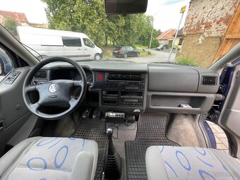 VOLKSWAGEN MULTIVAN T4 - 8