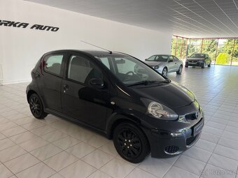 Toyota Aygo 1.0 VVTi COOL 2010 - 8