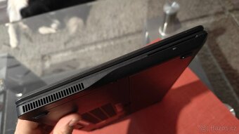Dell Latitude E7250, i5, 8GB RAM, SSD 128GB, nová baterie - 8