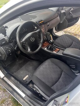 Mercedes Benz 220CDI - 8