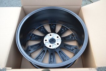 Škoda Karoq/Seat Ateca- NOVÉ 18 Alu disky 7Jx18 ET45, - 8