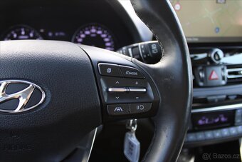 Hyundai i30 1.5 T-GDI MHEV 48V 117kW ČR (2022) - 8