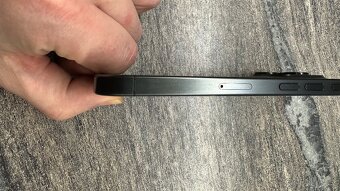 iPhone 15pro 512GB Černý Titan - 8