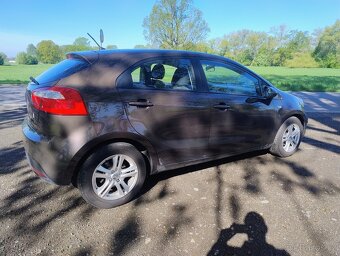Kia Rio 2 1.25 - 8